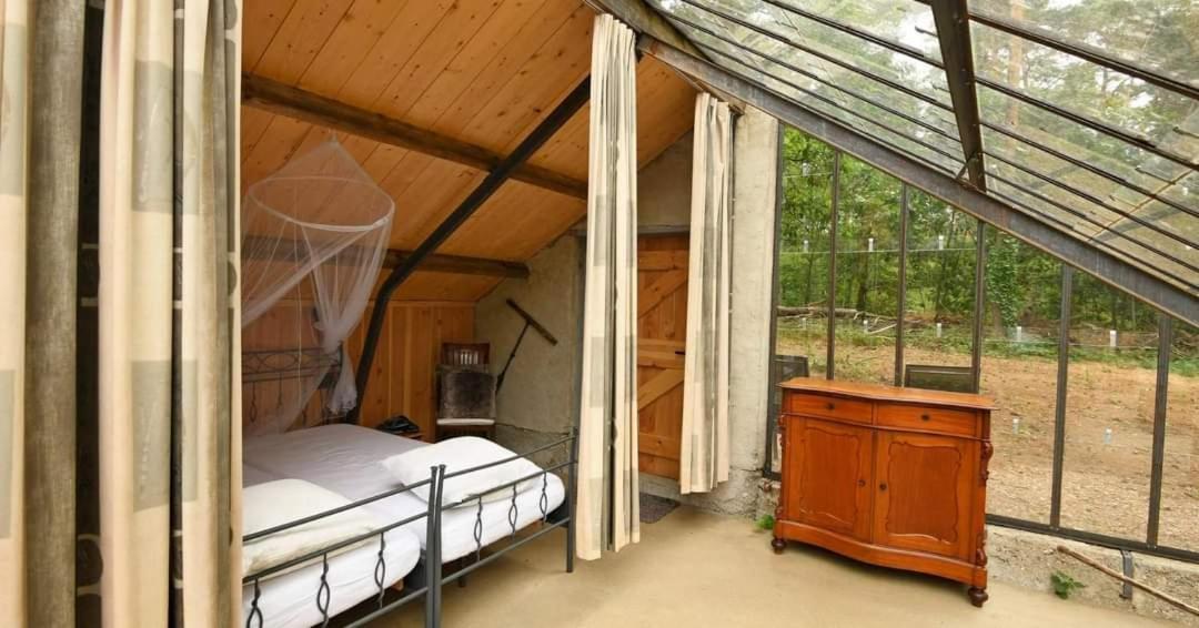 Natuurslaapkamer De Zaadeest Boskamer Lomm Eksteriør bilde